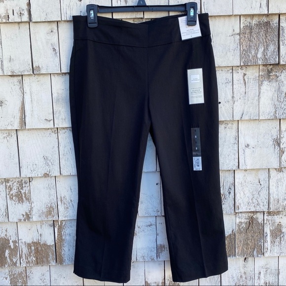 Dana Buchman Slimming Mid-Rise Black Capri - Picture 2 of 6